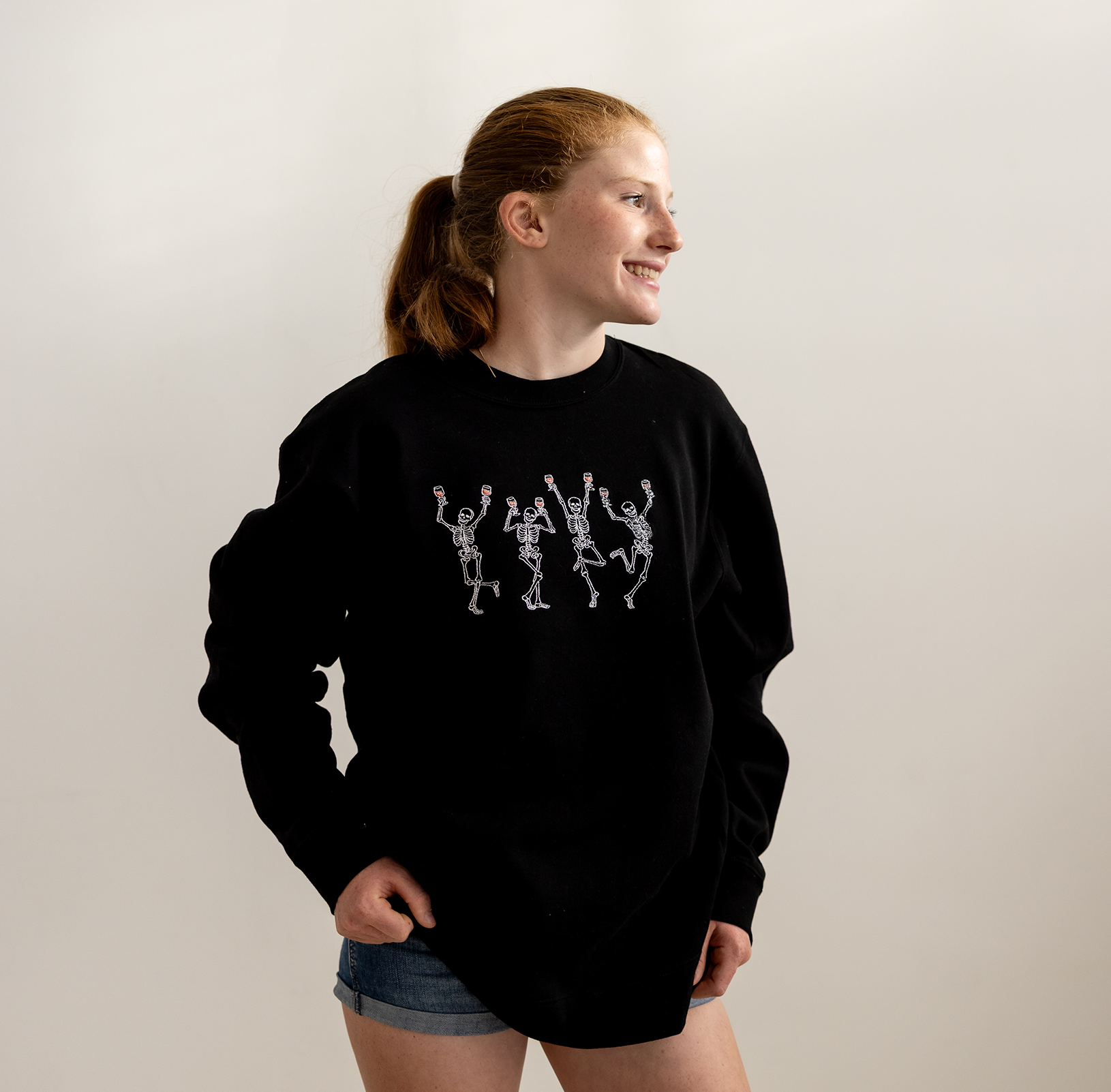 Wine & Bones | Crewneck Sweatshirt