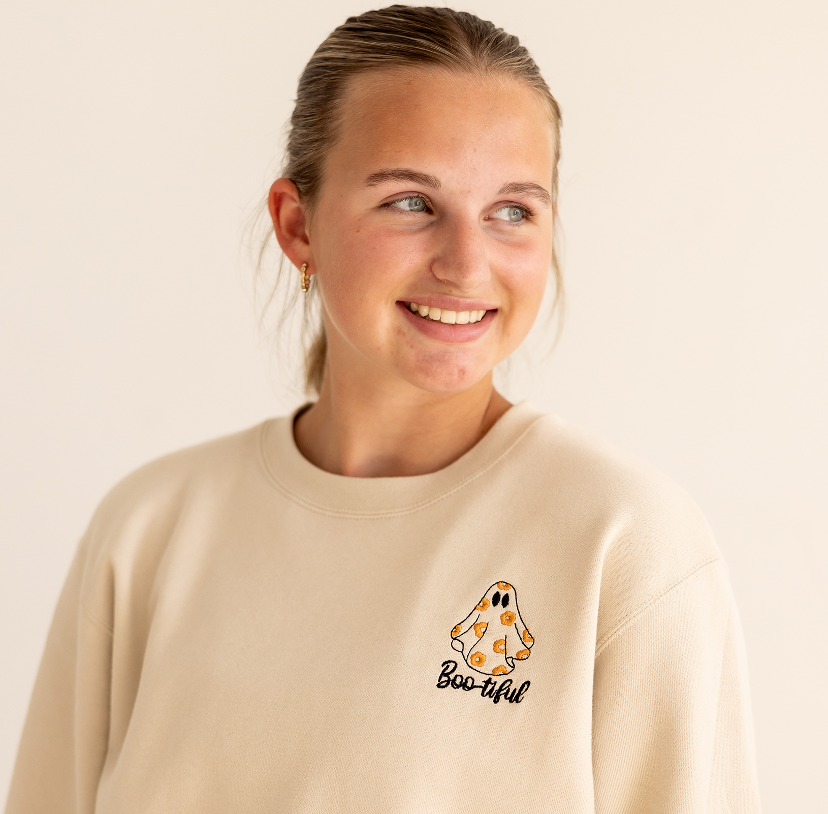 Boo-tiful Ghost | Crewneck Sweatshirt