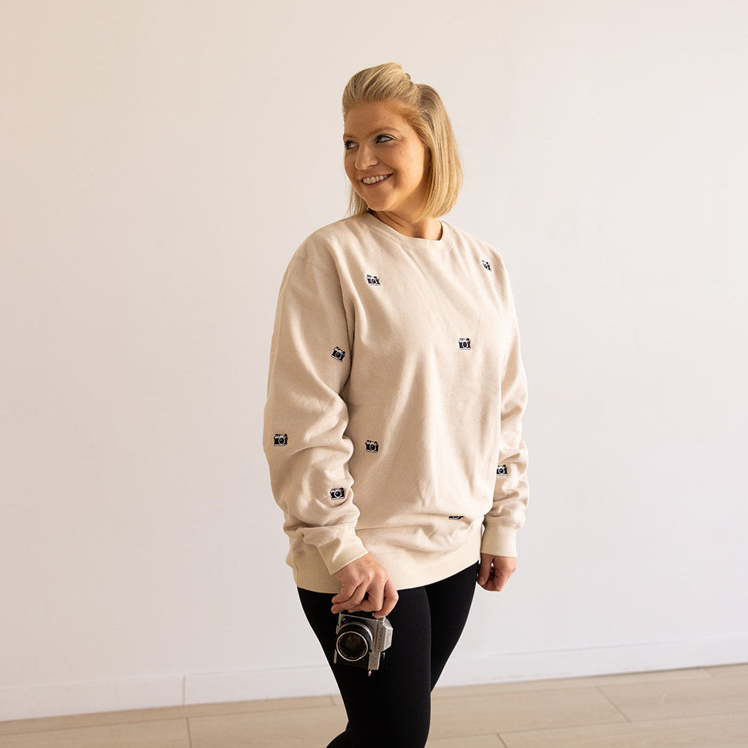 Camera | Little's | Embroidered Crewneck Sweatshirt