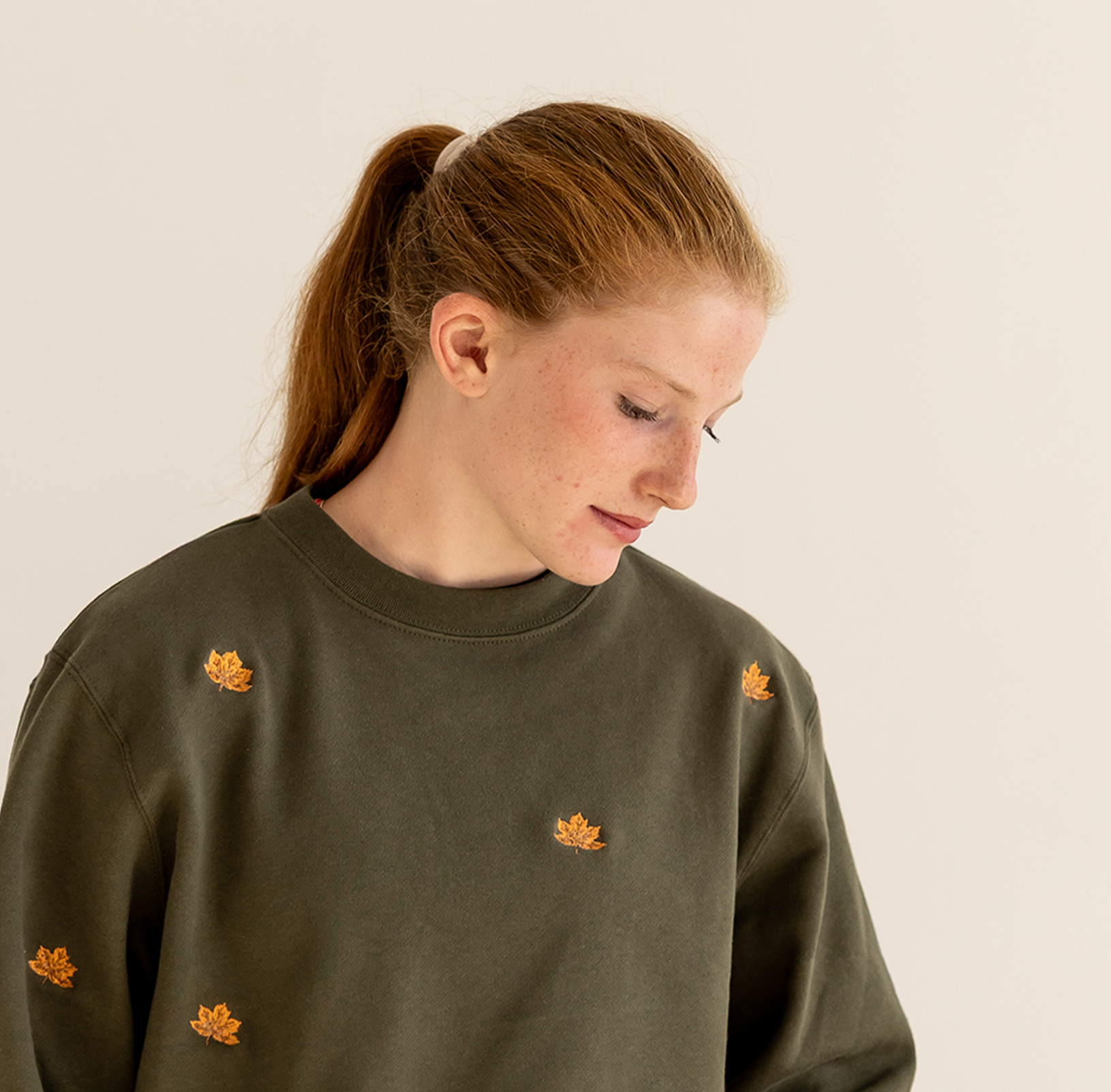 Leaf | Little's| Embroidered Crewneck Sweatshirt