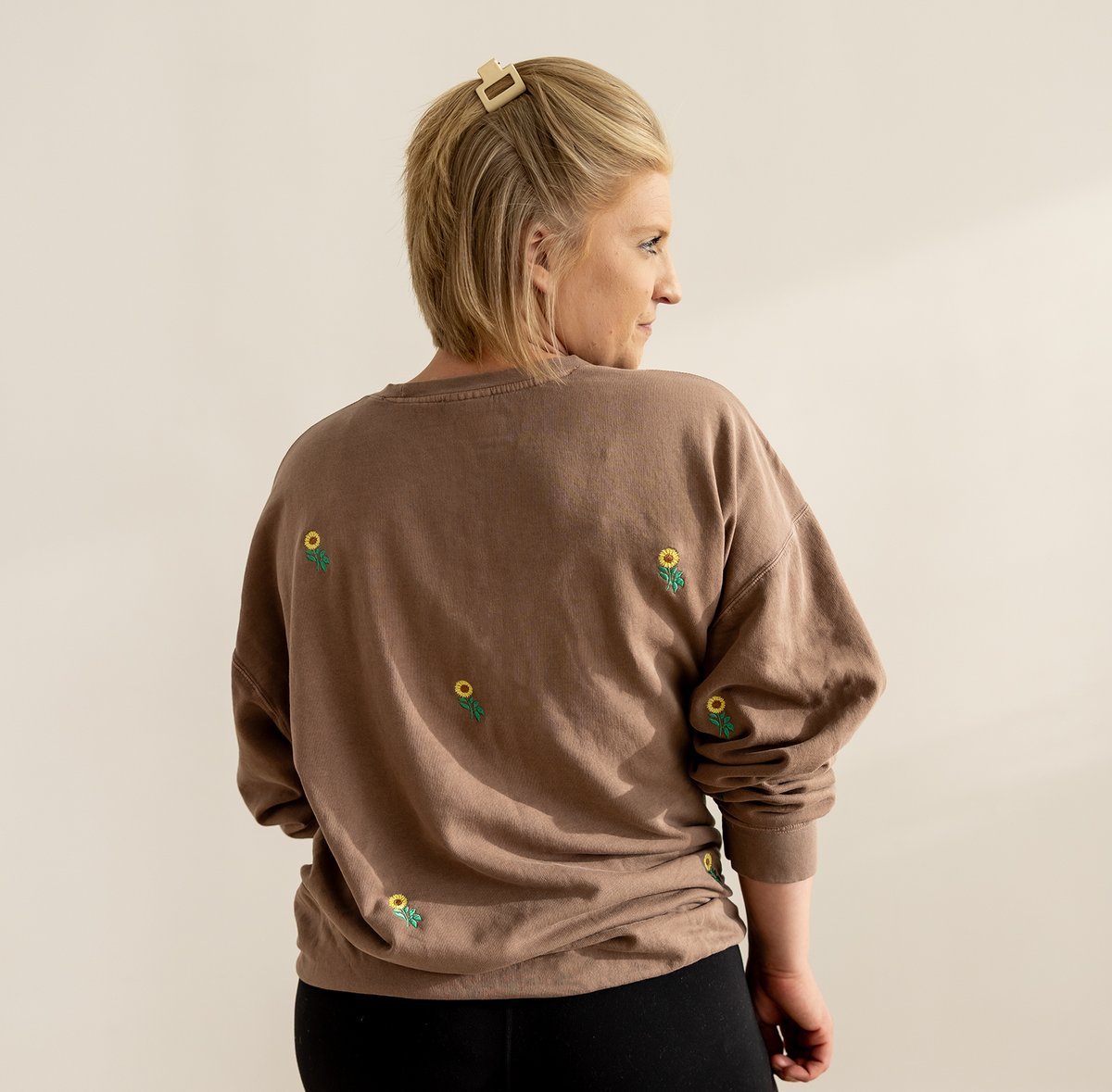 Sunflowers | Little's | Embroidered Crewneck Sweatshirt