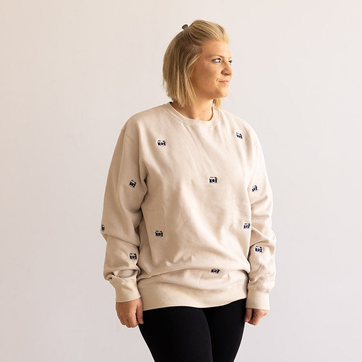 Camera | Little's | Embroidered Crewneck Sweatshirt